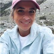 Tengo más de cinco años de experiencia impartiendo sesiones de formación en mi empresa y dando clases particulares a estudiantes.